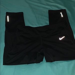 NIKE DRI FIT Athletic Capri